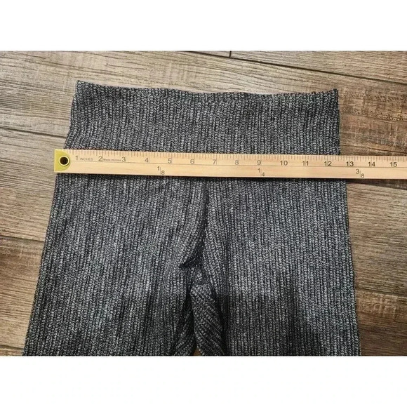 Lululemon Leggings Womens Size 4 Black And White - Picture 6 of 7
